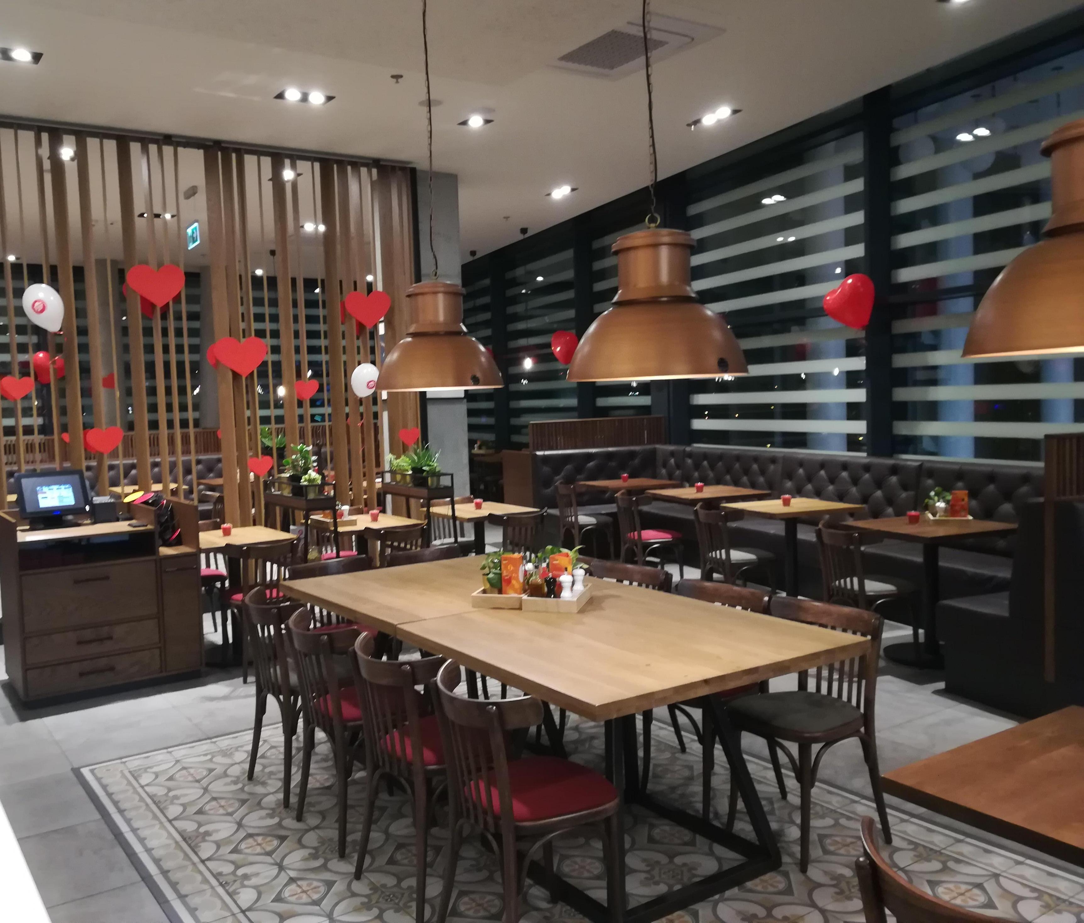 Pizza z dowozem i na wynos, zamów teraz lub znajdź restaurację.